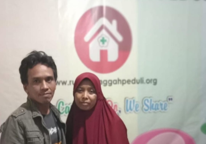 Jalani Intruksi Wabup, Dinsos Lampura Berikan Rumah Singgah Kepada Kaluarga Tri Handoko