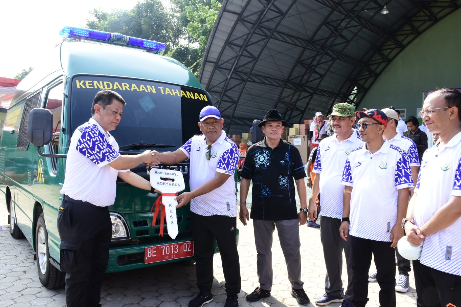 Pemerintah Daerah Hibah Kendaraan Tahanan Untuk Kejaksaan Negeri Tubaba