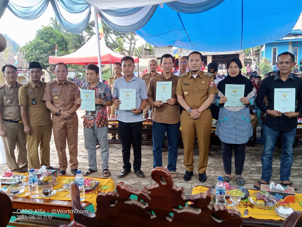 Sebanyak 127 Sertifikat PTSL Diberikan Oleh Wabup Lampura