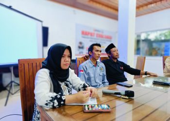PWI Lampura Ikut Serta Menjadi Permateri Rapat Evaluasi Publikasi Pengawasan Pemilu 2024
