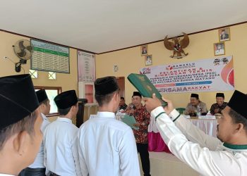 Panwascam Bunga Mayang Lantik 11 Anggota PKD