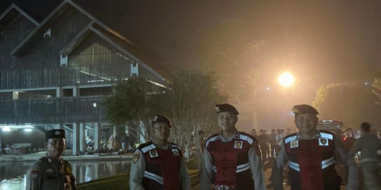 Polres Tulang Bawang Barat Gelar Patroli Black Out Akibat Pemadaman Listrik