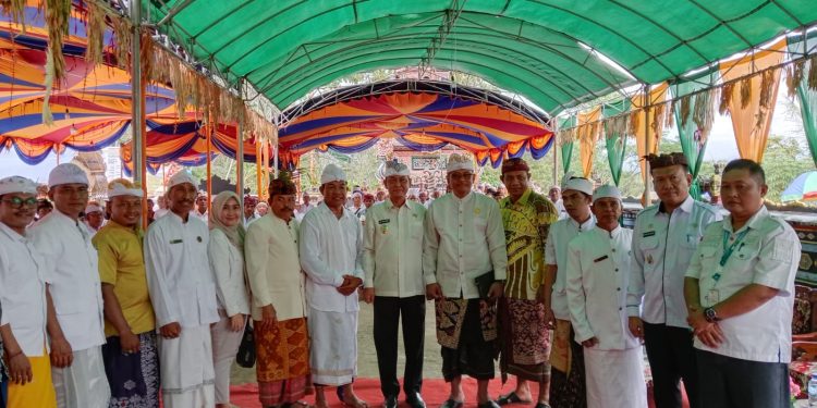 Ali Rahman Menghadiri Acara Upasaksi Karya Ngenteg Linggih, Di Kampung Bali Sadar Tengah