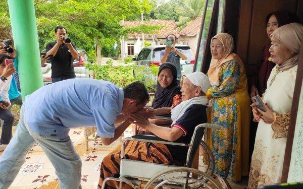 Sebelum Mencoblos, Cabup Ali Rahman Minta Doa Restu Orang Tua