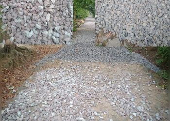 Diduga pembangunan jalan lapen tidak bertuan