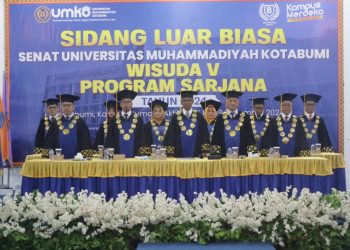 Sebanyak 135 Lulusan Mengikuti Wisudah UMKO Ke-5 Tahun 2024