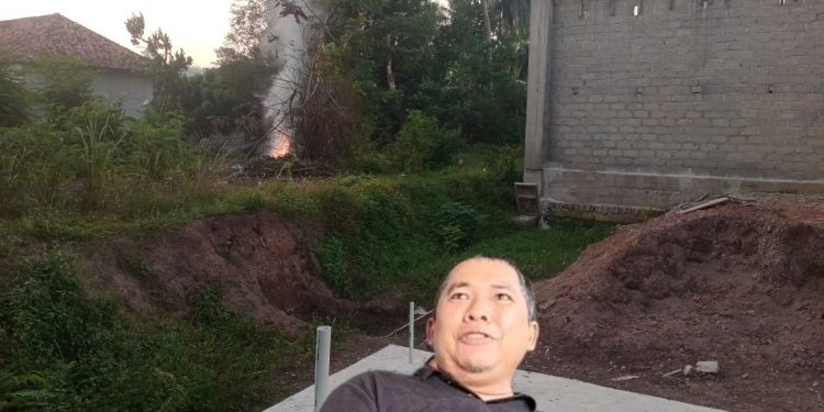 Bangunan Swalayan di Atas Tanggul Irigasi, Sertifikat Diduga Bermasalah!