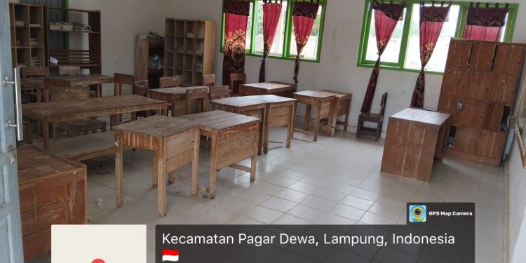 Bangunan Rusak, Gedung Terbengkalai, SMP Negeri 10 Pagar Dewa Pertanyakan Pengelolaan Dana BOS